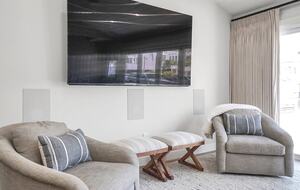 Contemporary Beachside Haven in the Heart of Newport Beach - Newport Beach, California