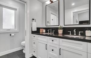 Contemporary Beachside Haven in the Heart of Newport Beach - Newport Beach, California