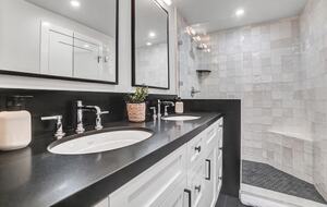 Contemporary Beachside Haven in the Heart of Newport Beach - Newport Beach, California