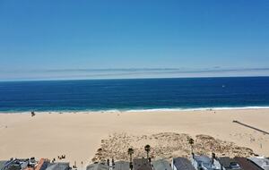 Contemporary Beachside Haven in the Heart of Newport Beach - Newport Beach, California