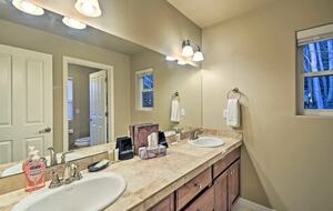 Deer Springs Retreat - Port Angeles, Washington