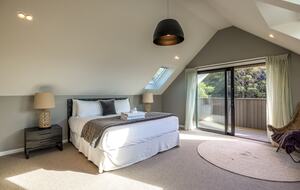 Oneroa Olive Estate - Waiheke Island, New Zealand