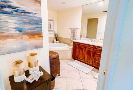 Luxurious 4 bedroom condo at Minorca - New Smyrna Beach, Florida