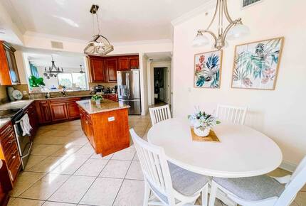 Luxurious 4 bedroom condo at Minorca - New Smyrna Beach, Florida