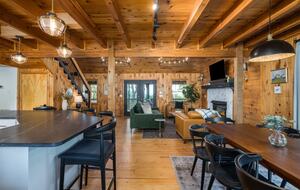 Blue Ridge Vista with Long-Range Mountain Views - Blue Ridge, Georgia