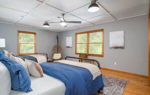 Blue Ridge Vista with Long-Range Mountain Views - Blue Ridge, Georgia