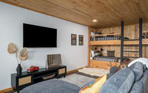 Blue Ridge Vista with Long-Range Mountain Views - Blue Ridge, Georgia