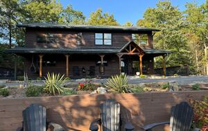 Blue Ridge Vista with Long-Range Mountain Views - Blue Ridge, Georgia