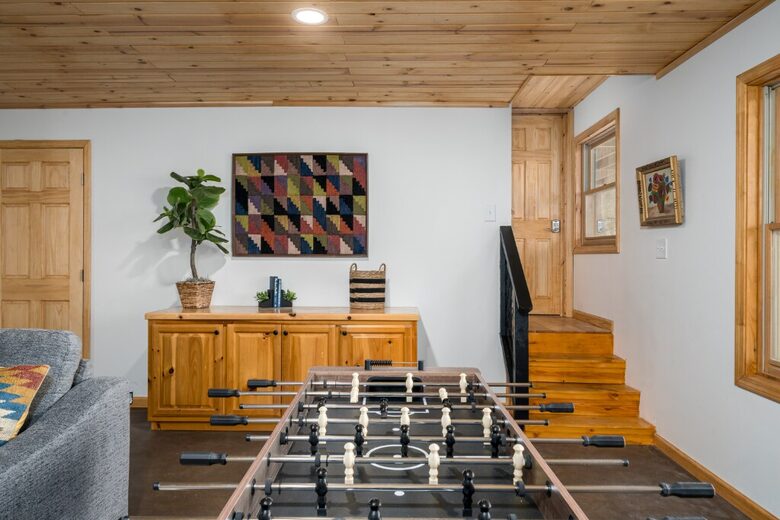 Blue Ridge Vista with Long-Range Mountain Views - Blue Ridge, Georgia