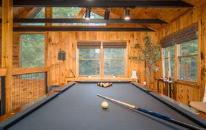 Blue Ridge Vista with Long-Range Mountain Views - Blue Ridge, Georgia