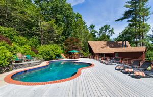 Le Colibri - Woodstock, New York