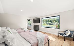 Walk to Foxburg/Riverfront - Parker, Pennsylvania