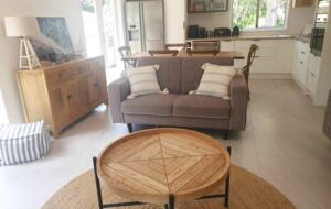 90 Mile Beach Luxury Escape - The Honeysuckles, Australia