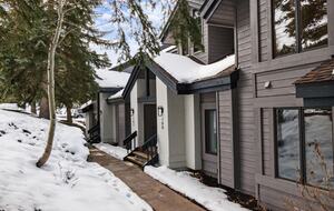 Deer Valley Luxury Ski-Out | Silver Lake Village - Park City, Utah