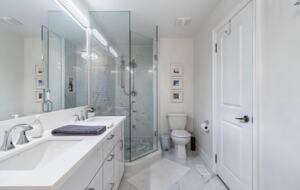 Executive Suburban Townhouse - Etobicoke, Canada