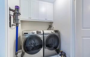 Executive Suburban Townhouse - Etobicoke, Canada