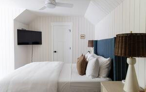 Luxury Fountain Square Cottage | Steps to downtown - Indianapolis, Indiana