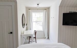 Luxury Fountain Square Cottage | Steps to downtown - Indianapolis, Indiana