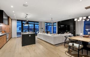 Snowmass Escape: Stylish 3-Bedroom with Stunning Mountain Views - Snowmass Village, Colorado