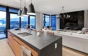 Snowmass Escape: Stylish 3-Bedroom with Stunning Mountain Views - Snowmass Village, Colorado