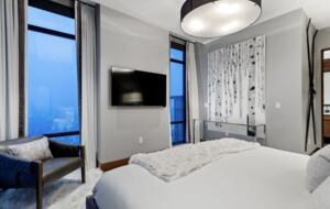 Snowmass Escape: Stylish 3-Bedroom with Stunning Mountain Views - Snowmass Village, Colorado