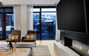 Snowmass Escape: Stylish 3-Bedroom with Stunning Mountain Views - Snowmass Village, Colorado