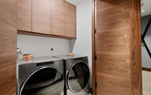 Snowmass Escape: Stylish 3-Bedroom with Stunning Mountain Views - Snowmass Village, Colorado