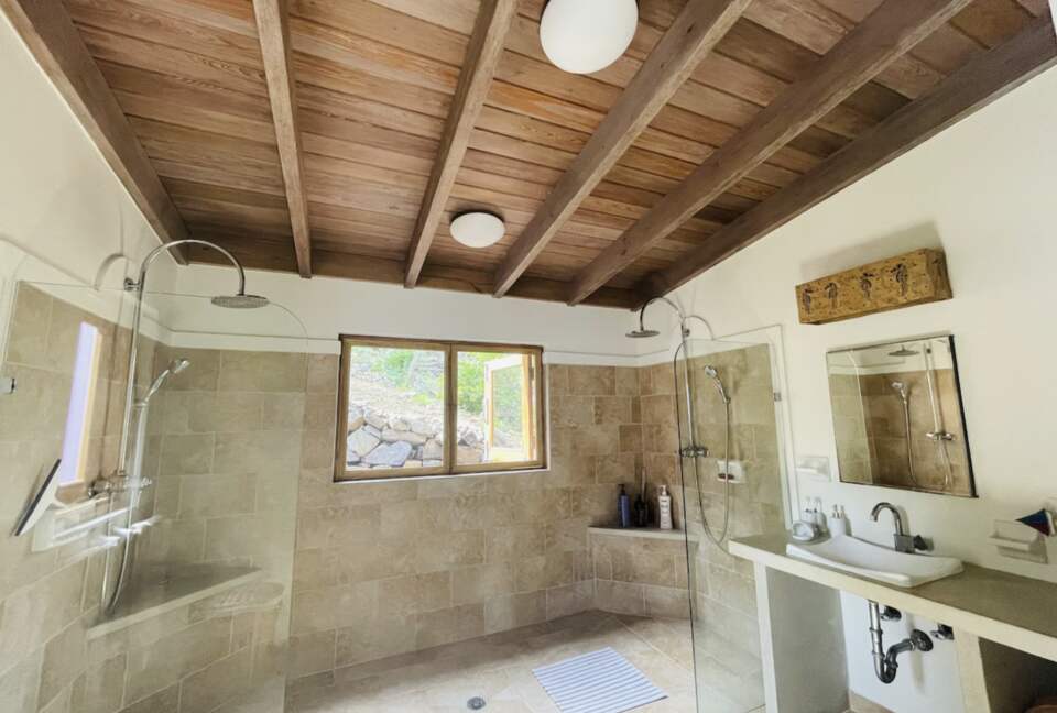 Tavolara | Fabulous Waterfront Villa in JVD - Sandy Ground, Virgin Islands, British