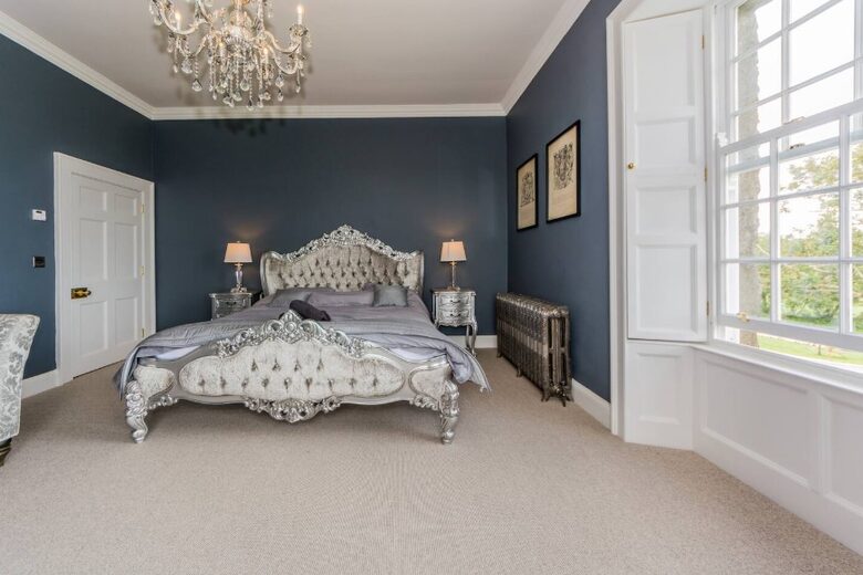 Kinsale Jewel - Kinsale, Ireland