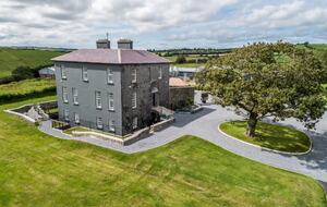 Kinsale Jewel - Kinsale, Ireland