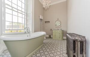 Kinsale Jewel - Kinsale, Ireland