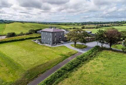 Kinsale Jewel - Kinsale, Ireland