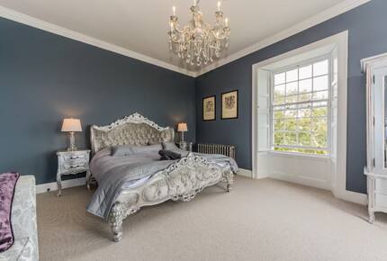 Kinsale Jewel - Kinsale, Ireland