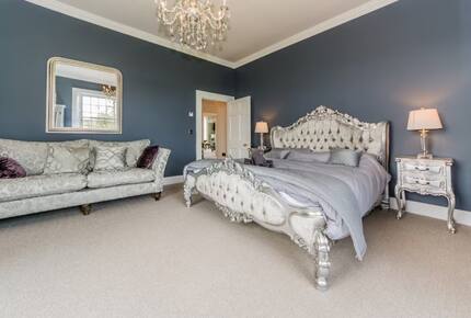 Kinsale Jewel - Kinsale, Ireland