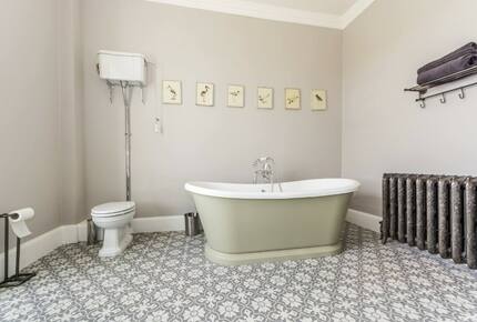 Kinsale Jewel - Kinsale, Ireland