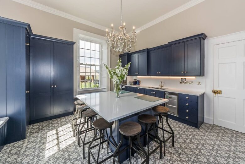 Kinsale Jewel - Kinsale, Ireland