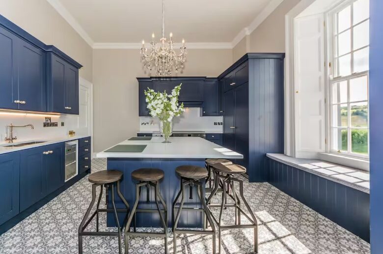 Kinsale Jewel - Kinsale, Ireland