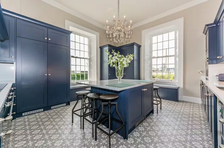 Kinsale Jewel - Kinsale, Ireland