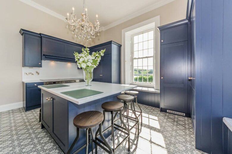 Kinsale Jewel - Kinsale, Ireland