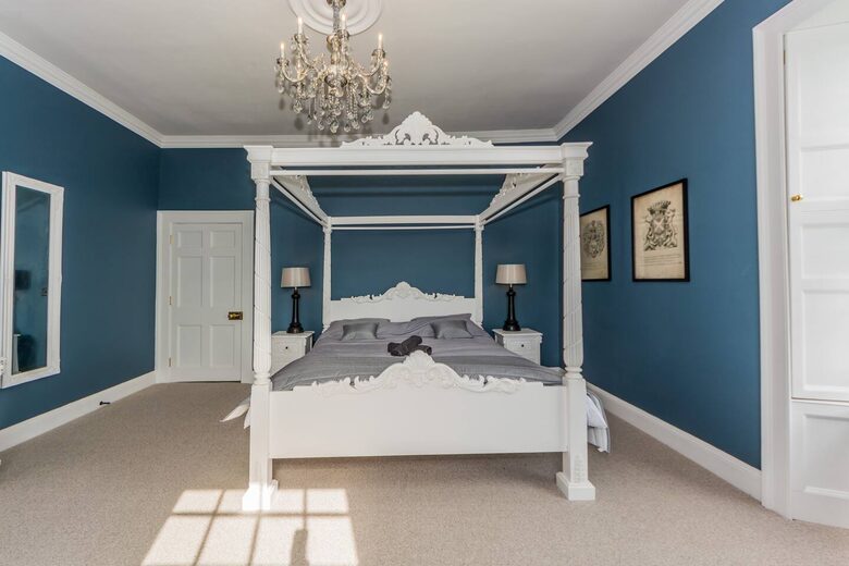 Kinsale Jewel - Kinsale, Ireland