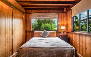 Treetops Sanctuary | Luxury Treehouse - Jaggan, Australia