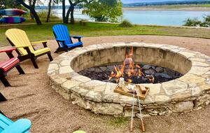 Tres A Lake Retreat - Canyon Lake, Texas