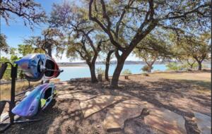 Tres A Lake Retreat - Canyon Lake, Texas