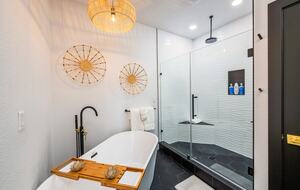 Sunsets of Sedona | A Sophisticated Desert Retreat - Sedona, Arizona