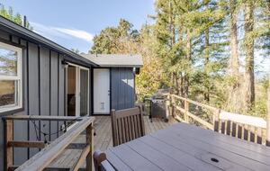 Hidden Lake House With Hot Tub & Views - Watsonville, California