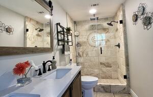 Charming Oasis Pool Home - Claremont, California