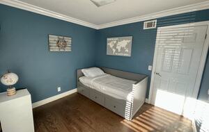 Charming Oasis Pool Home - Claremont, California