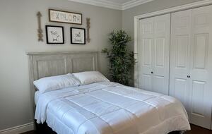 Charming Oasis Pool Home - Claremont, California