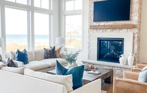 Sunset Haven | Elegant Waterfront Living in Shelby, Michigan - Shelby, Michigan