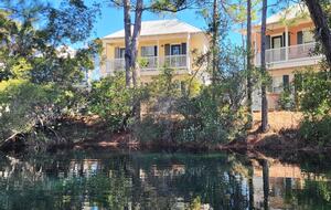 Family Tides Bungalow - Santa Rosa Beach, Florida
